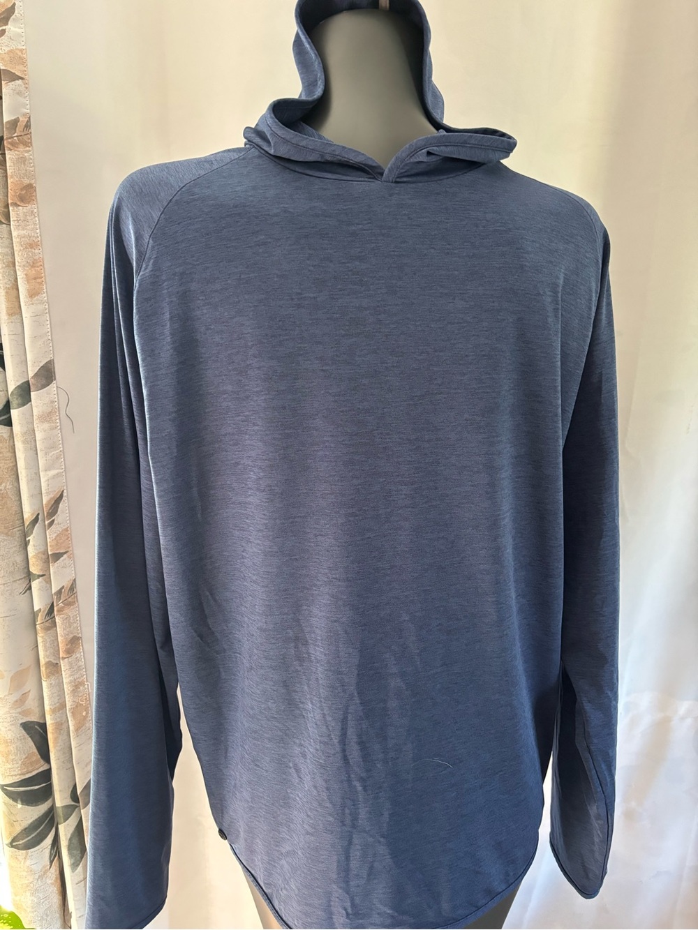 Peter Millar Crown Crafted Stealth hoodie